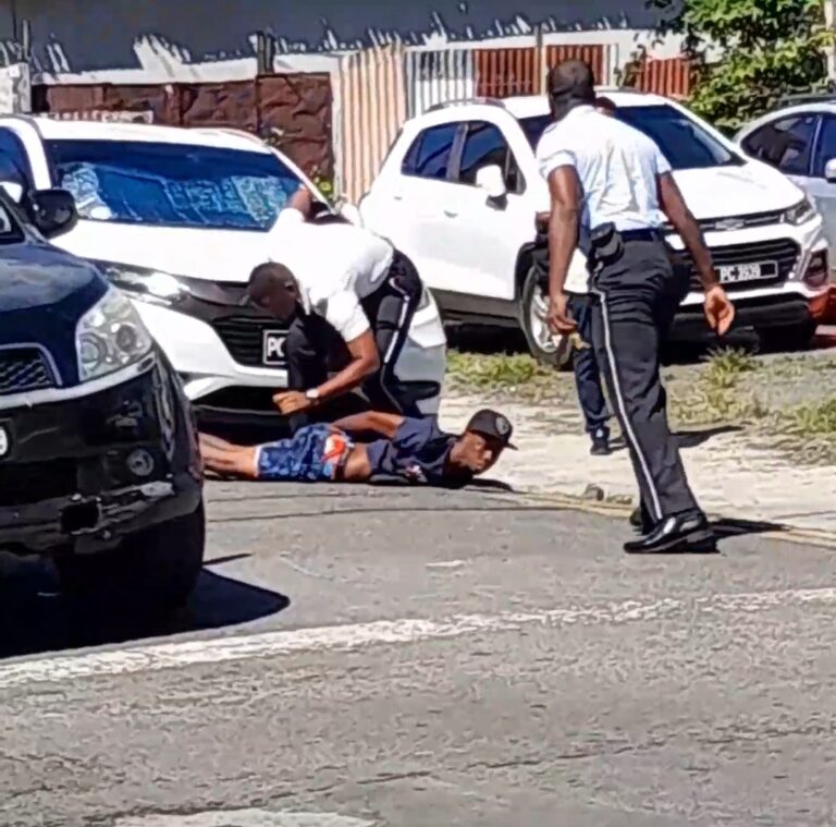 Police Give Chase, Apprehend Suspect In Castries Mobile Phone Robbery
