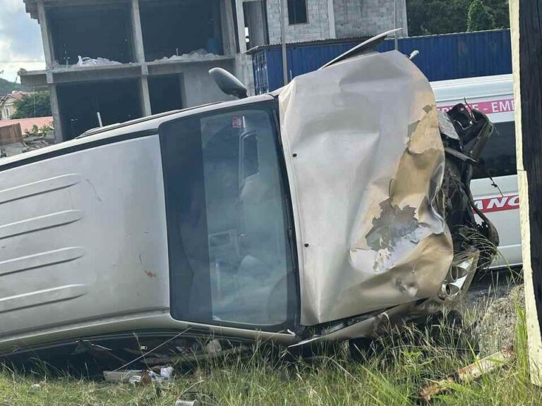 Two Injured in La Ressource Crash After Vehicle Overturns