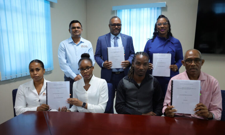 Contract Signed for Upgrade to Water Supply in Gros Islet 